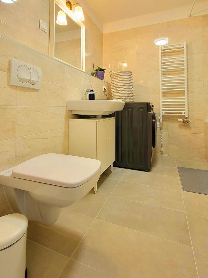 Mm D Home Apartment Budapest Esterno foto