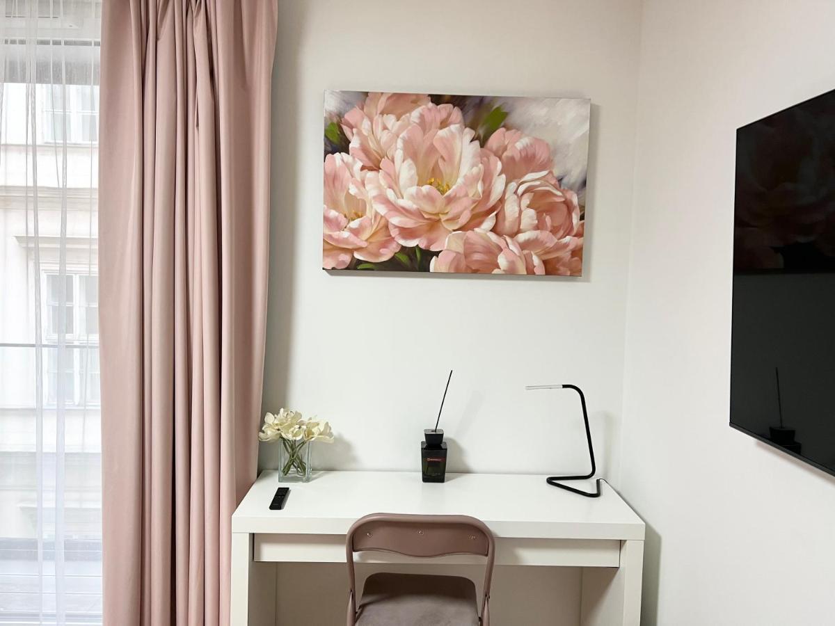 Mm D Home Apartment Budapest Esterno foto