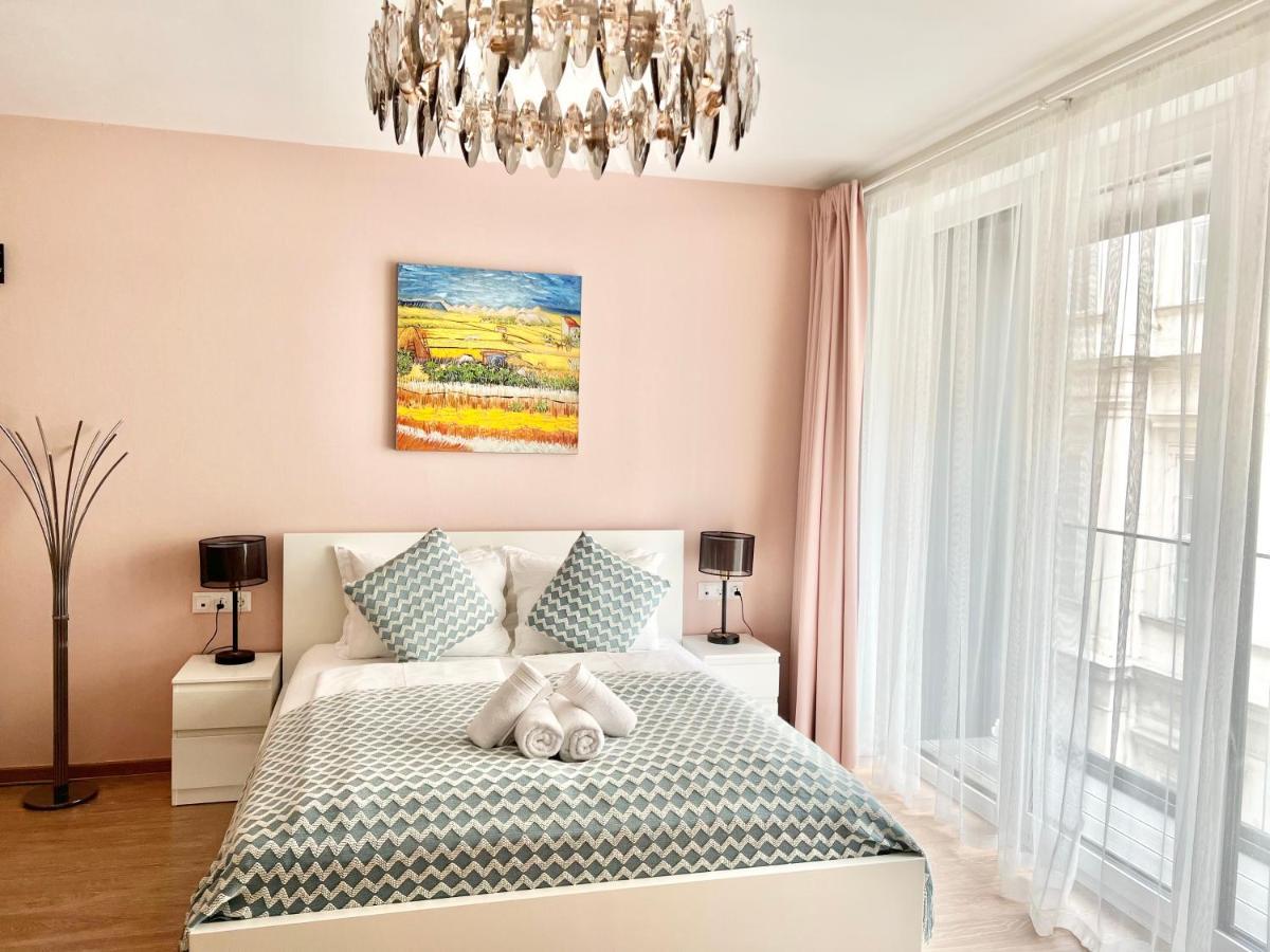 Mm D Home Apartment Budapest Esterno foto